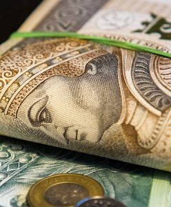 Płaca minimalna 2022 r. w górę. Będzie "trójka z przodu". Rząd podał kwotę. Ile na rękę?