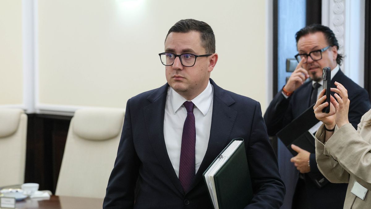 Miłosz Motyka, Wojciech Balczun
Paweł Supernak
kancelaria, kancelaria prezesa rady mnistrów, KPRM, obrady, polityk, polityk polityka, polityka, posiedzenie, prezes rady ministrów, rada ministrów, rady ministrów, rząd, rząd Tuska, rządu