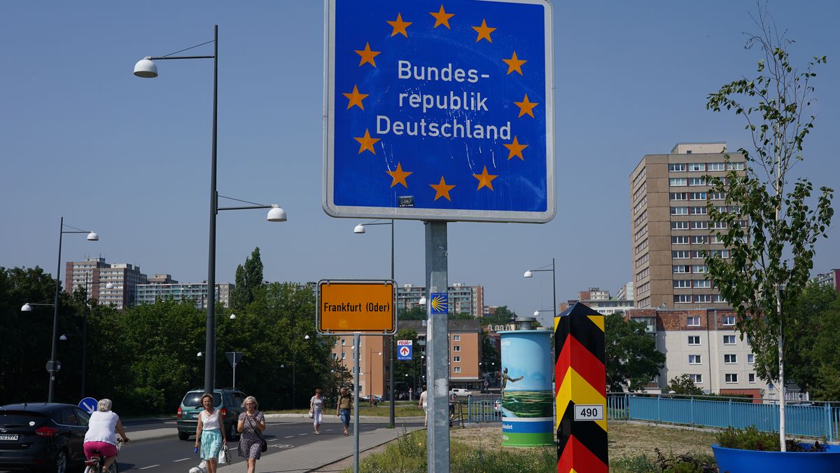Germany-Poland Border Reopens During Coronavirus Pandemic
FRANKFURT (ODER), GERMANY - JUNE 13: A sign marks the German border at the Oder River at the border to Poland hours after Polish authorities reopened the border during the novel coronavirus pandemic on June 13, 2020 in Frankfurt (Oder), Germany. Poland lifted restrictions on its border crossings to Germany, Austria and Slovakia starting at midnight, last night that had been in place since March to stem the spread of the virus.  (Photo by Sean Gallup/Getty Images)
Sean Gallup
bestof, topix