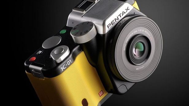 Pentax K-01 - matryca i obiektywy z lustrzanek, design z wyższej półki 1