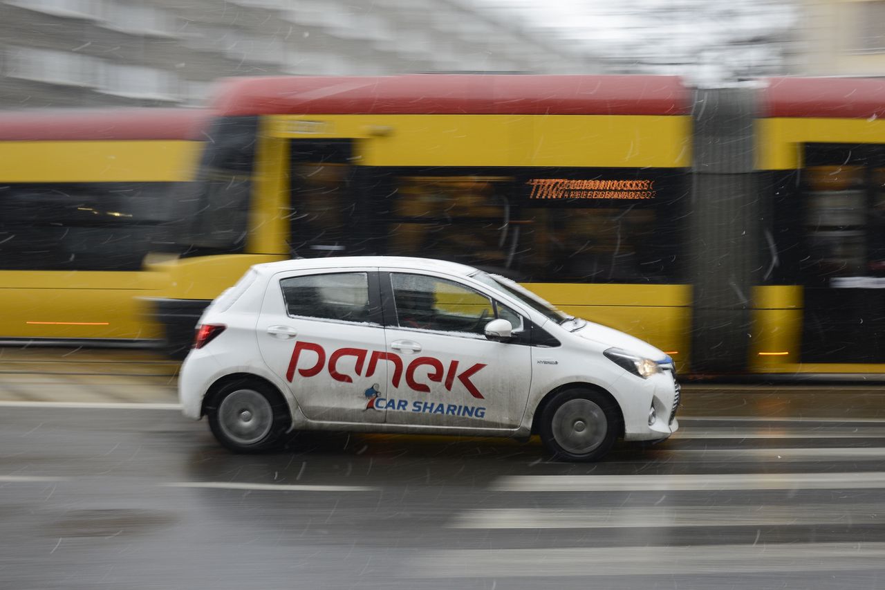 Panek znika z wielu miast. Jest lista miejsc, gdzie nadal wypożyczysz samochód