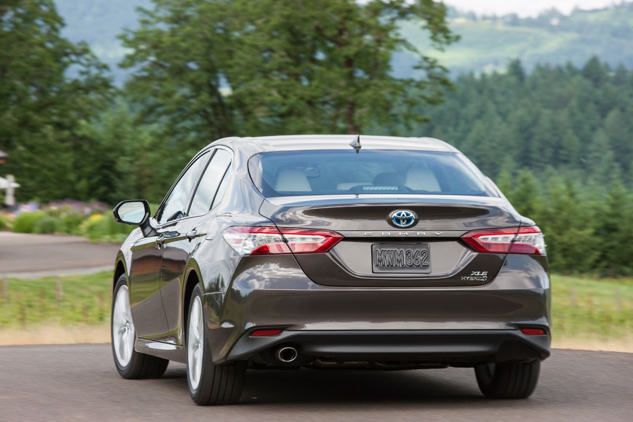 Toyota Camry (2019)