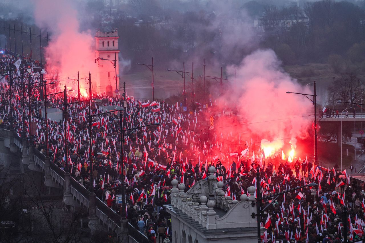 Marsz Niepodległości przeszedł ulicami Warszawy