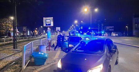Warszawa. Ukradli paliwo ze stacji i uciekli. Policyjny pościg na stołecznych ulicach