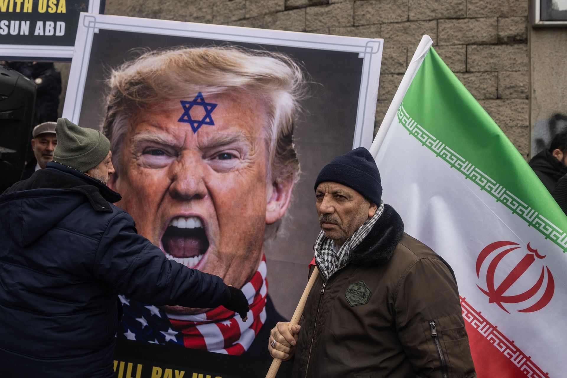 USA ostrzegają swoich obywateli. Pilny komunikat ws. Iranu Kép