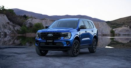 Ford Everest to Ranger w innych ciuszkach. Pod maską tylko silniki Diesla