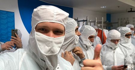 Jak z piasku powstają procesory. Fabryka Intela w Izraelu po raz pierwszy otworzyła nam drzwi!