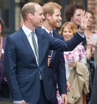 Książę William: "Mam nadzieję, że Harry przestanie podbierać jedzenie z mojej lodówki"