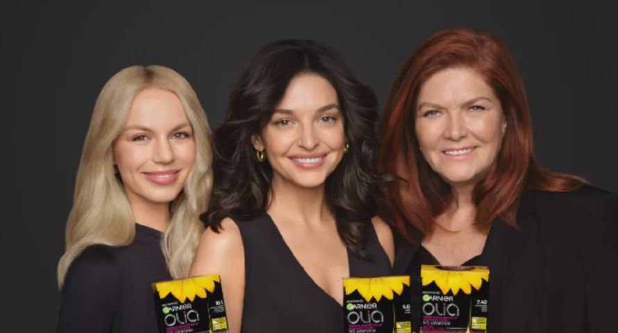 Katarzyna Dowbor, Maria Dębska i Evelina Ross w reklamie Garnier Olia