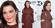Ciężarna Rachel Weisz chwali się brzuszkiem na ściance