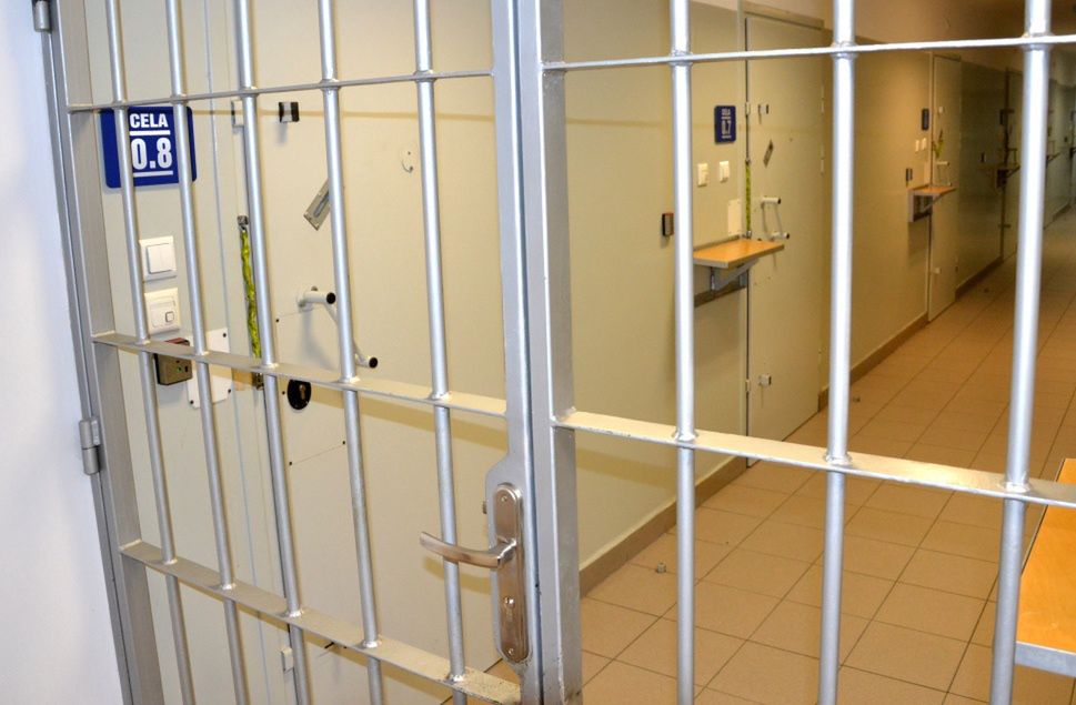 Nowy Sącz: Policjanci zatrzymali poszukiwanego za kierownicą