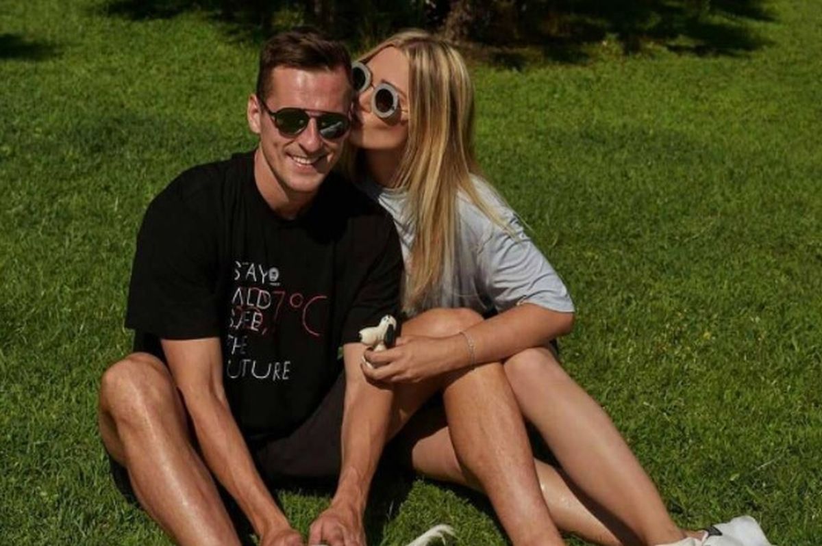 Arkadiusz Milik i Jessica Ziółek
