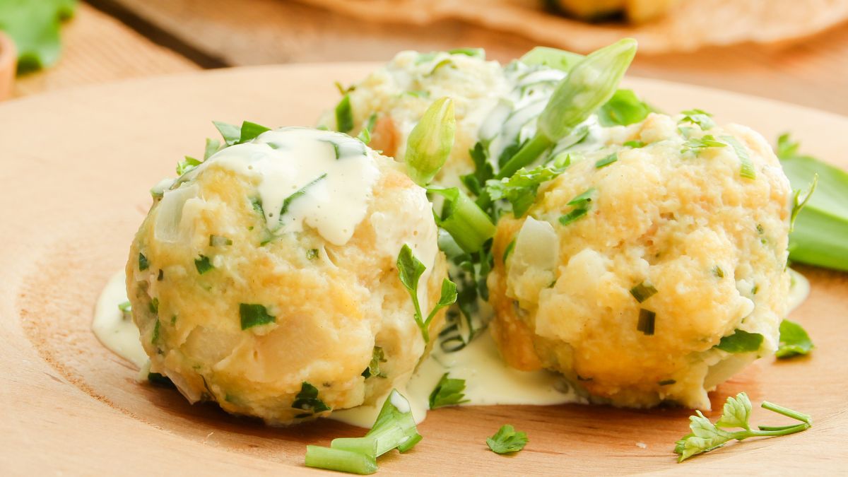 Czeskie knedliki to świetny pomysł na zużycie suchego chleba