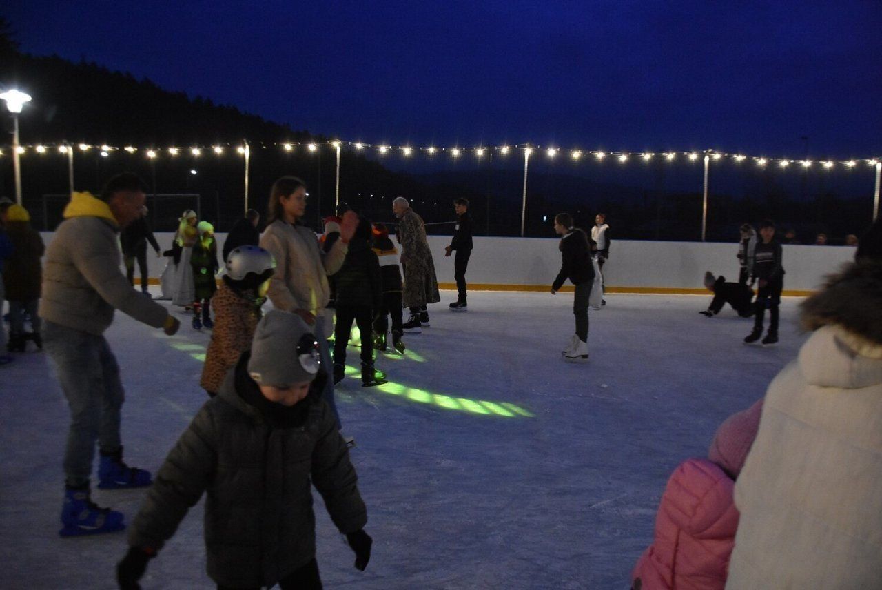 Już 28 listopada otwarte będzie lodowisko w Jedlinie-Zdroju
