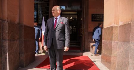 Dymisja? Rau myśli tylko o konwencji partyjnej i rozłącza się po pytaniach WP