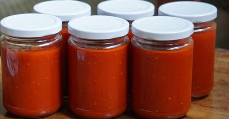 Ketchup i musztarda mogą się schować. O tym sosie pisał nawet Prus w "Lalce"