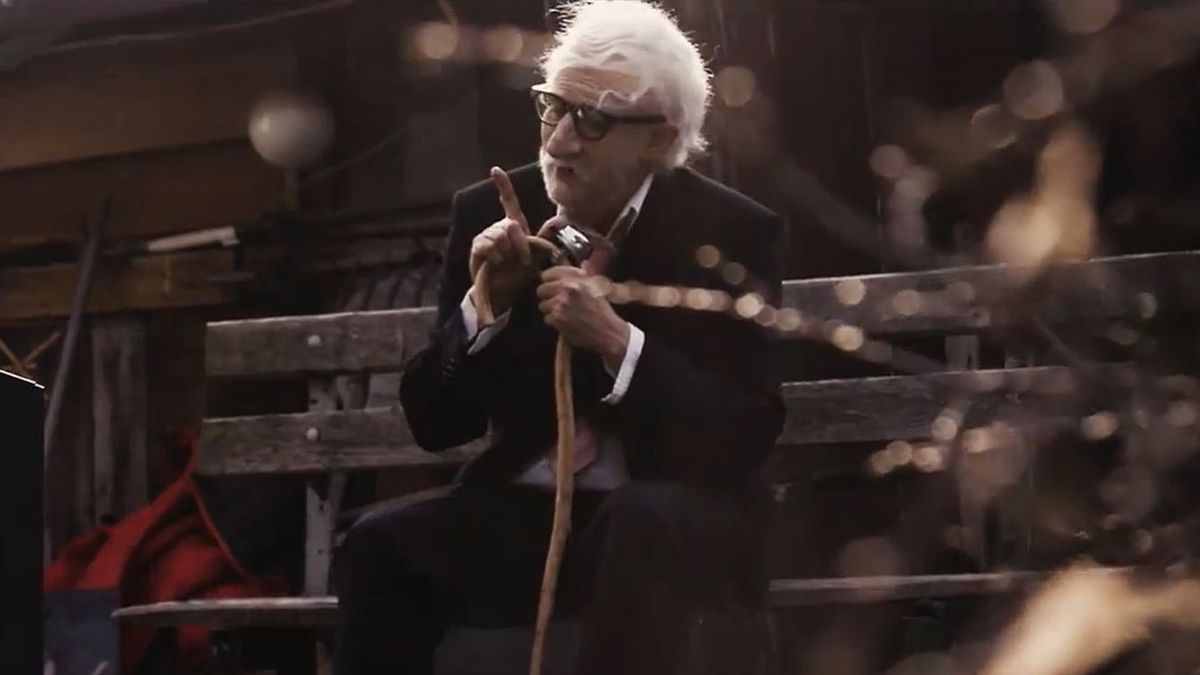 Michał Wiśniewski w roli prezesa we własnym teledysku