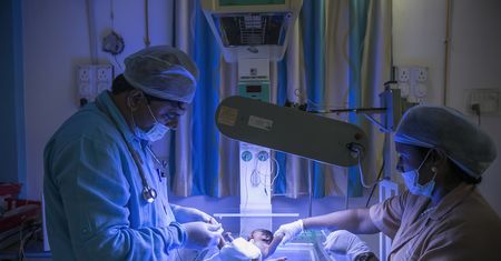 5 mln mniej kobiet w ciągu dekady. Naukowcy ostrzegają