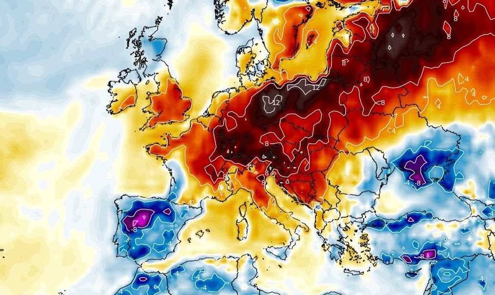 Pogoda w piątek od IMGW. Ciepło, ale z burzami