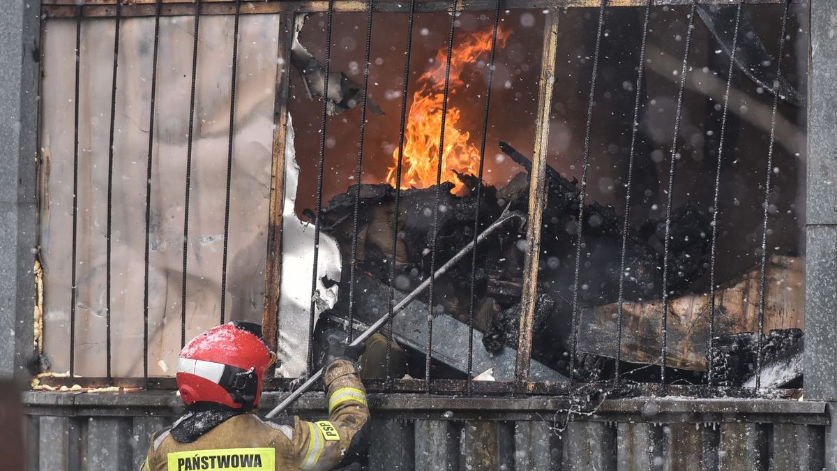 W pożarze nie ucierpiał żaden z pracowników hurtowni