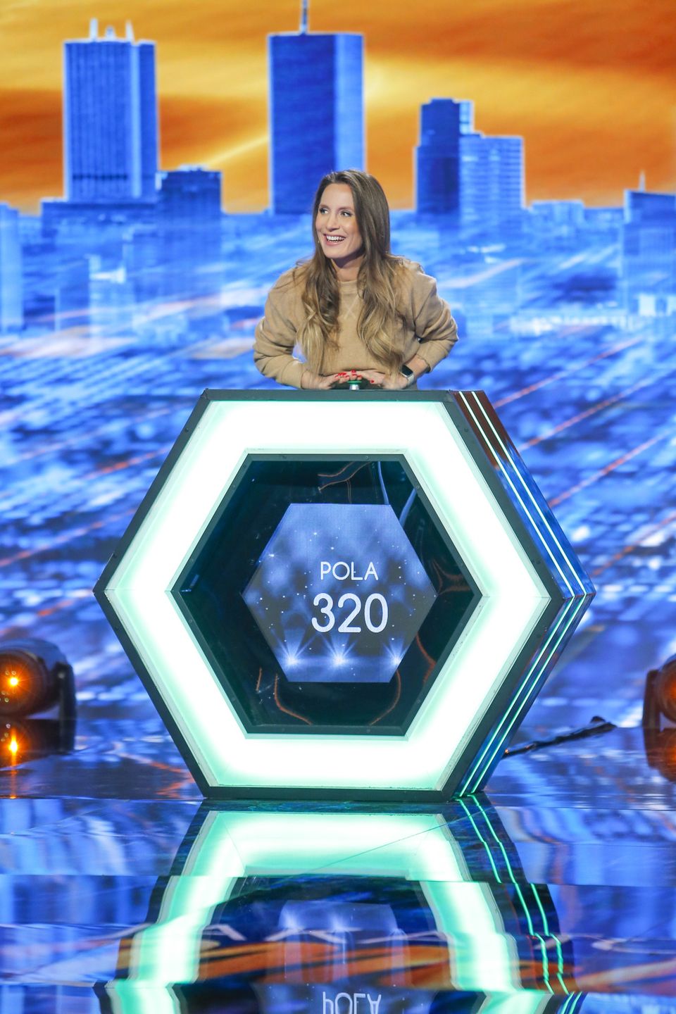 Pola Wiśniewska eksponuje ciążowy brzuszek podczas starcia z Michałem Wiśniewskim i Fabienne w "Jaka to melodia?"