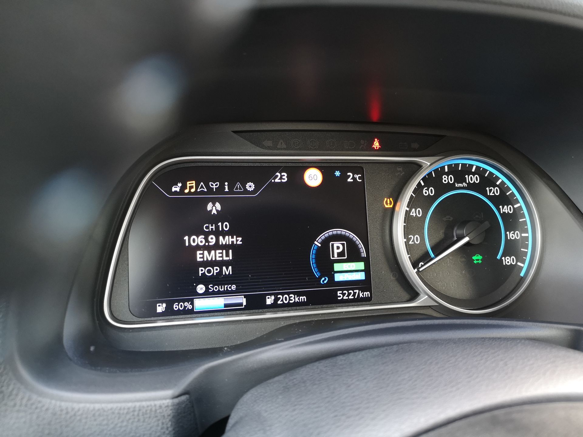 Nissan Leaf e+: Systemy wsparcia kierowcy, zarządzania energią oraz audio Bose 33