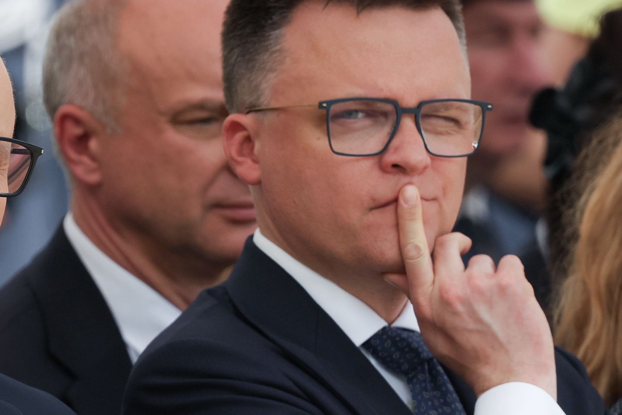 Wystarczyło kilka słów Hołowni. Notowania banków ostro w dół