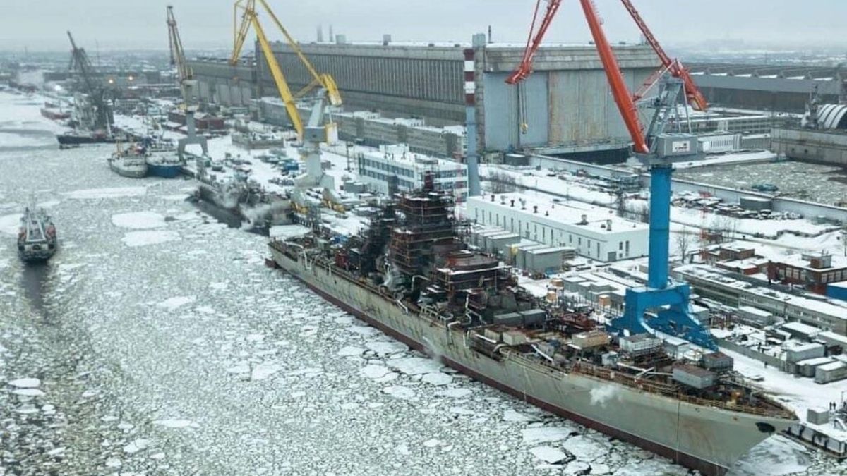 Krążownik "Admirał Nachimow" jest remontowany od 24 lat