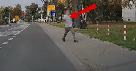 Tuż po 14:00. Skandaliczne sceny pod Warszawą. "Postradał zmysły"