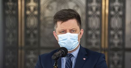 Przyśpieszenie szczepień dla kolejnych grup. Dworczyk wymienia