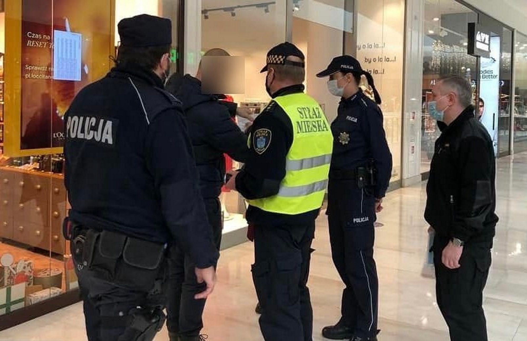 Awantura zakończyła się interwencją służb (zdjęcie ilustracyjne)