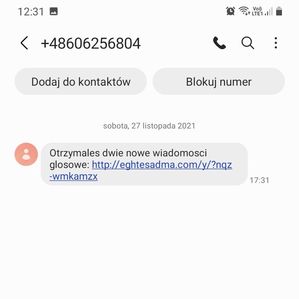 Fałszywy SMS "od poczty głosowej"