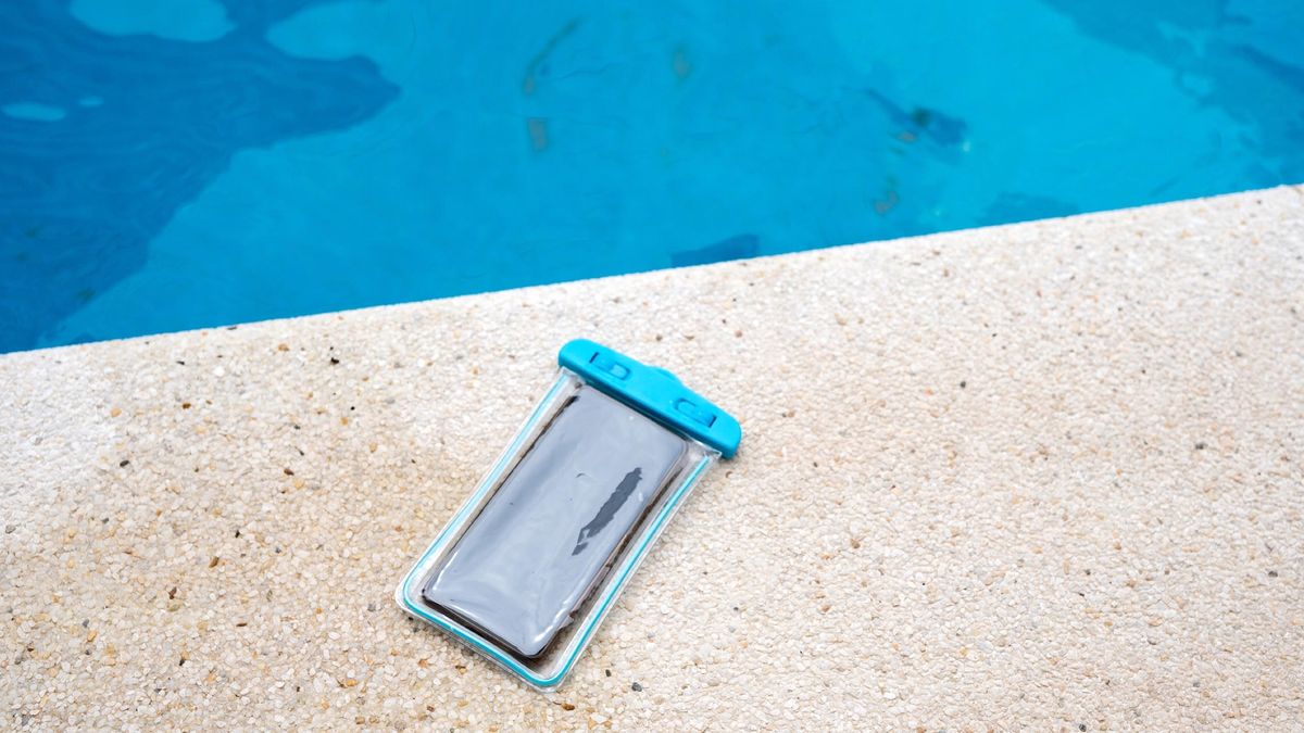 Jak przygotować smartfon na urlop?