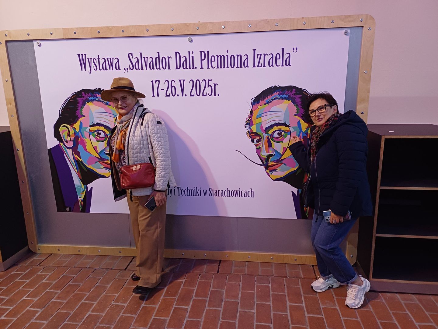 Noc Muzeów w Muzeum Przyrody i Techniki w Starachowicach. Wernisaż wystawy &#34;Plemiona Izraela&#34; autorstwa wybitnego katalońskiego artysty Salvadora Dali.