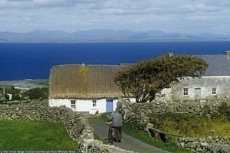 Można dostać ponad 80 tys. euro za zamieszkanie na jednej z wysp Irlandii. Są trzy warunki