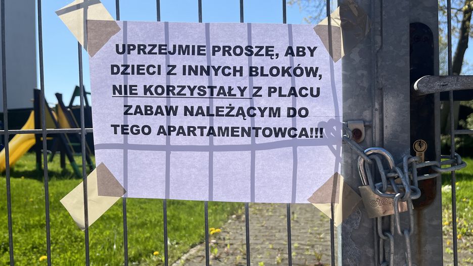 Rodzice nie chcą, by z ich placu zabaw korzystały inne dzieci