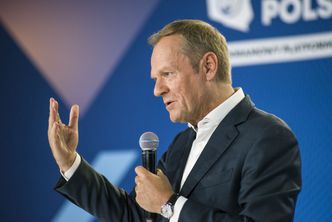 Władza przez inflację ma zarobić więcej. Tusk nie gryzie się w język: okradają  rodziny z pieniędzy, z węgla i z cukru
