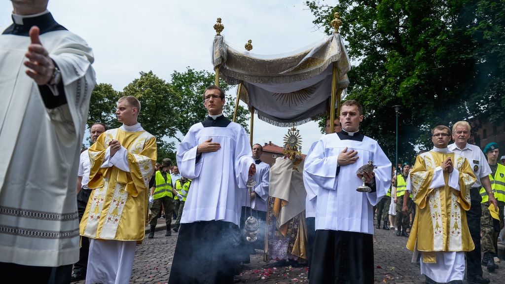 Abp Gądecki apeluje do wiernych