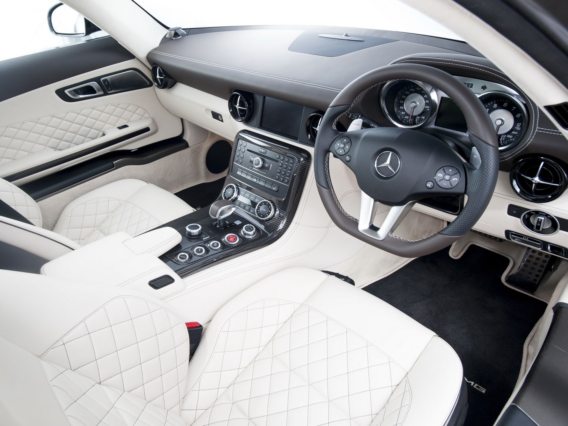 Żegnamy króla: odchodzi Mercedes-Benz SLS AMG 79