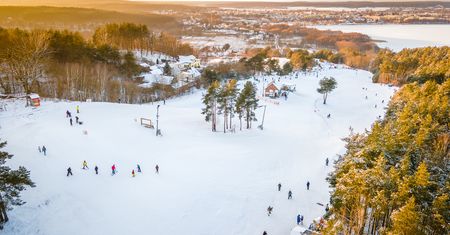 Narty za 30 zł w Chodzieży. Stok ChodzieSki kusi uczniów