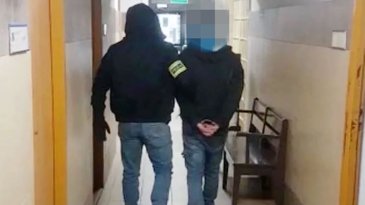 Mężczyźni w wieku 25 i 26 lat zaatakowali kierowcę