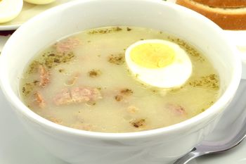 Kremowy żurek bez śmietany. Sekret tkwi w jednym składniku