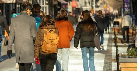 Polacy z umiarkowanym optymizmem patrzą na rok 2026. Mamy nowy sondaż