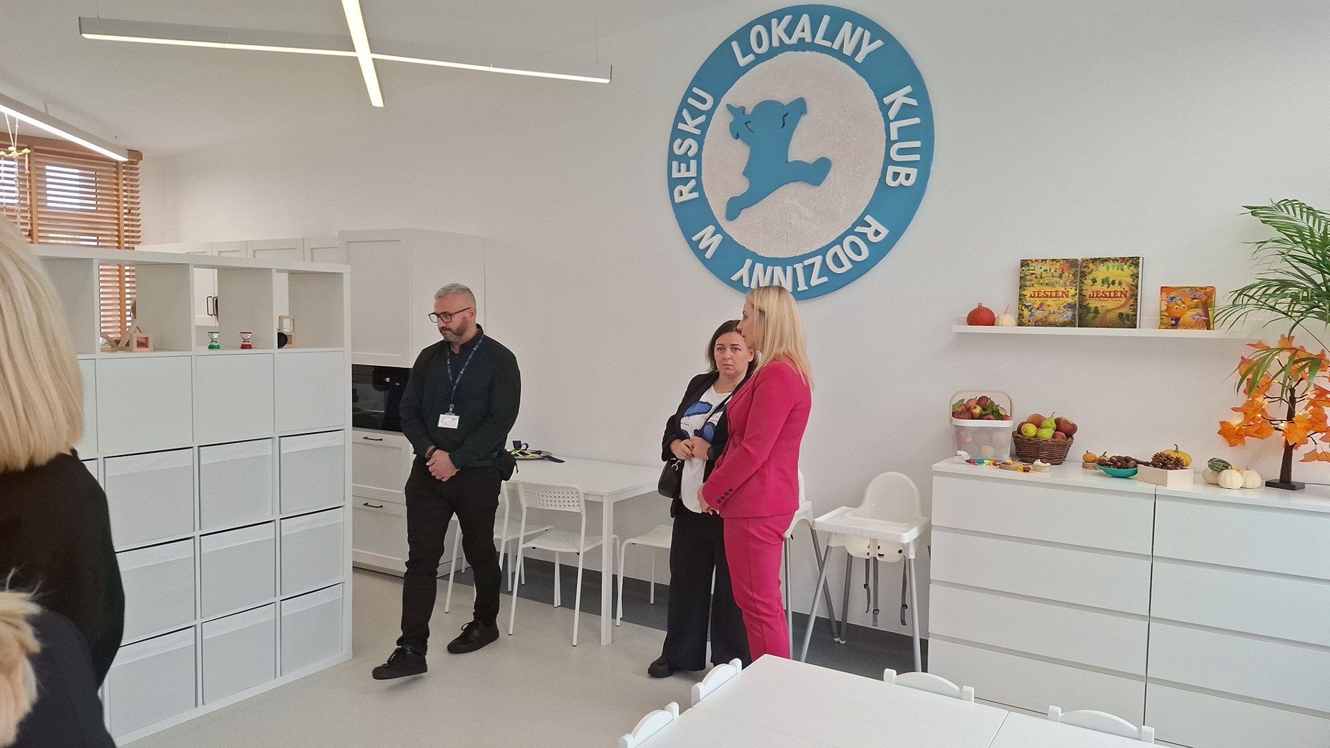 Lokalny Klub Rodzinny w Resku znajduje się na pierwszszym piętrze Centrm Kultury przy ul. Wojska Polskiego 16