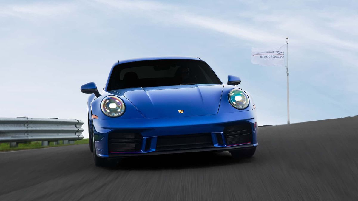 Porsche 911 Carrera T Club Coupe