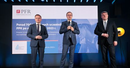 PFR podsumował PPK po autozapisie. Liczy na ponad 100 mld zł oszczędności jeszcze w tej dekadzie