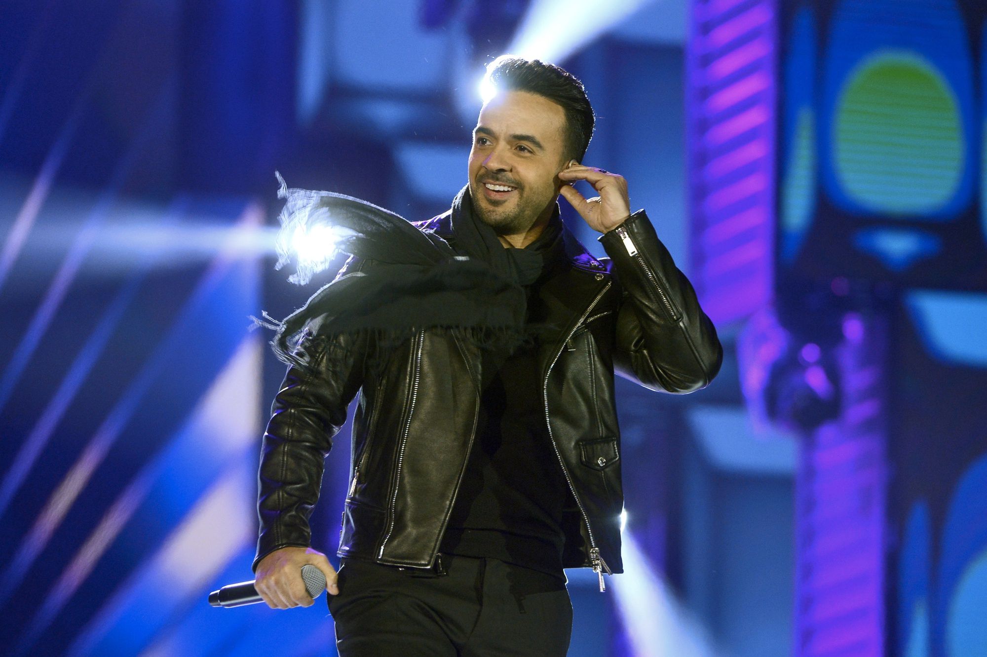 Luis Fonsi podczas Sylwesta Marzeń TVP