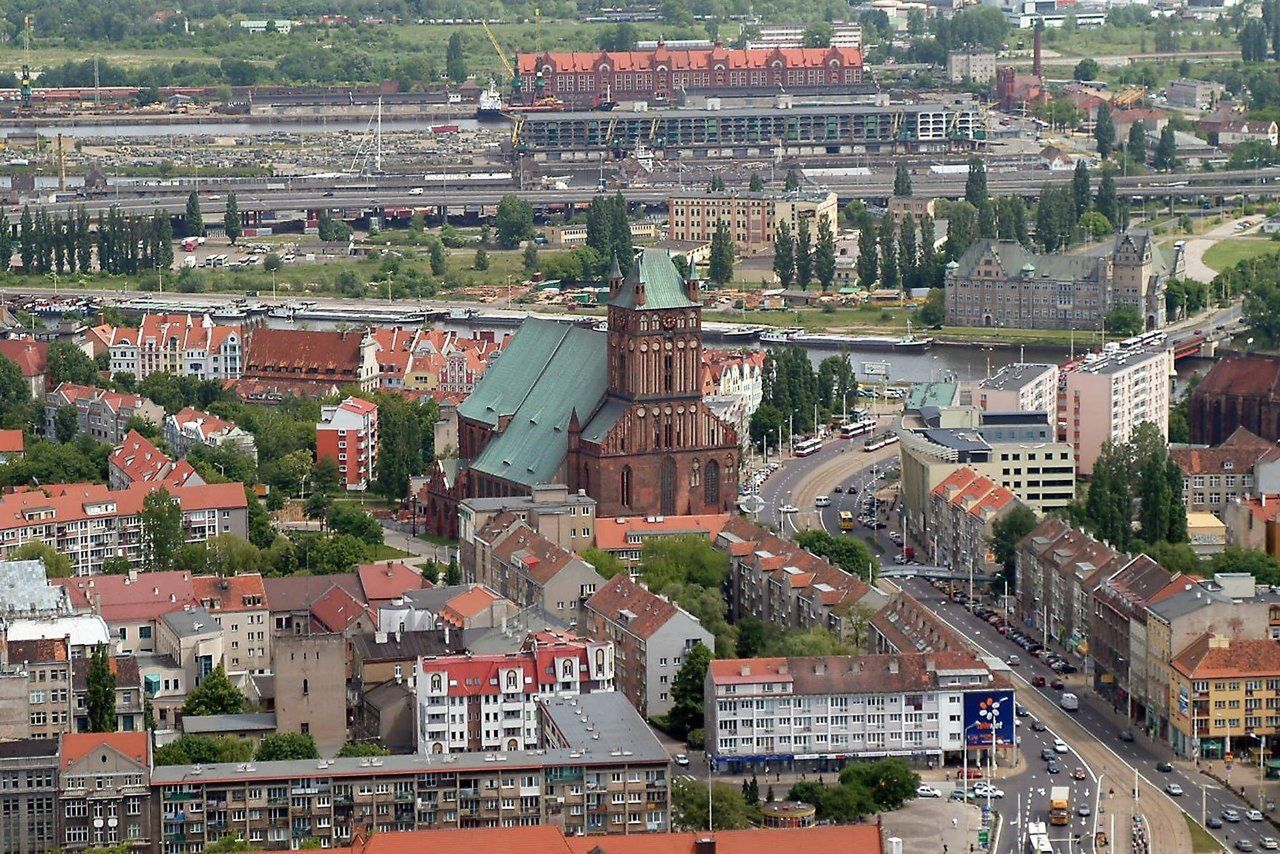 Szczecin: Niż demograficzny. Pytamy mieszkańców: kariera czy rodzina?