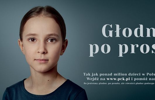 „Godni pomagania” - Socha, Piróg, Węglarczyk, Pazdan, Ohme i Cieślak w akcji PCK (wideo)