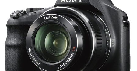 Sony prezentuje nowe Cyber-shoty z zoomami 10-30x